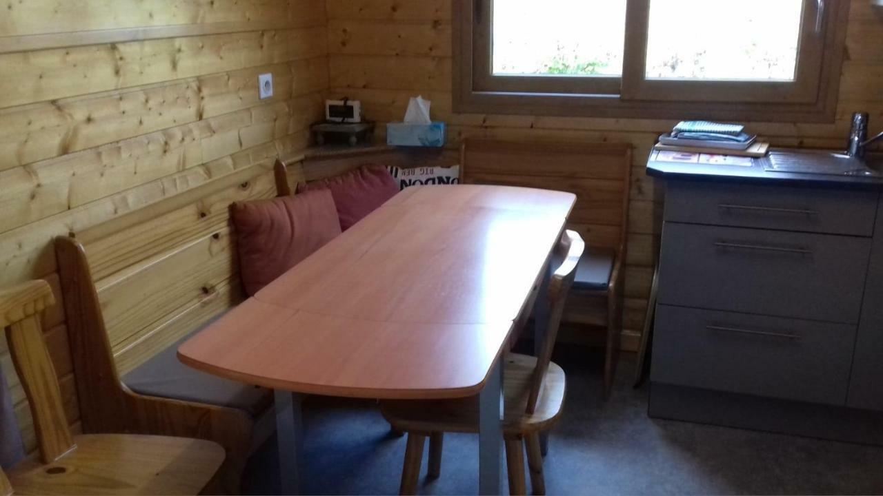 Chalet La Noisetiere Armalou Пуйи-сюр-Луар Экстерьер фото